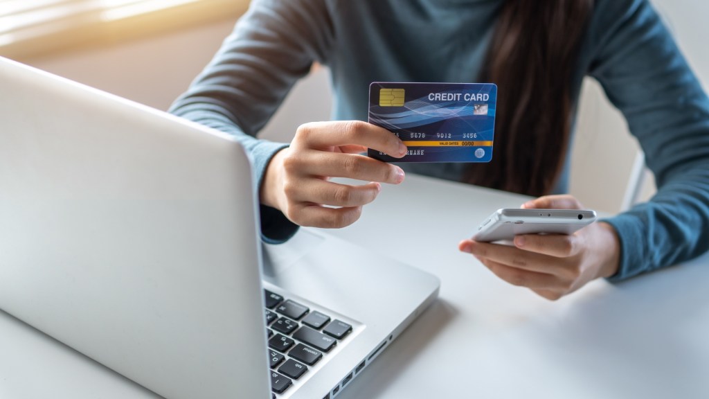 card-de-credit-vs-card-de-debit-stii-diferentele