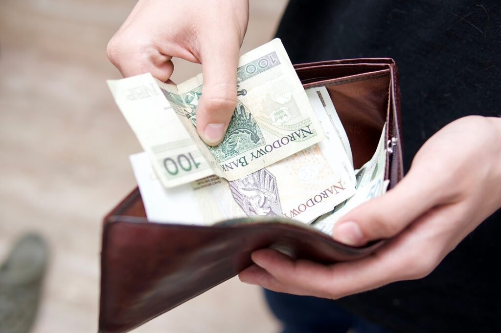 Виплати для українців в Польщі