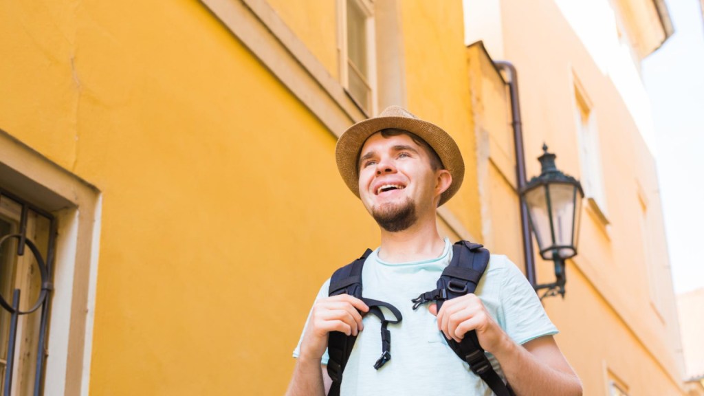 Як підключити роумінг за кордоном: корисні поради