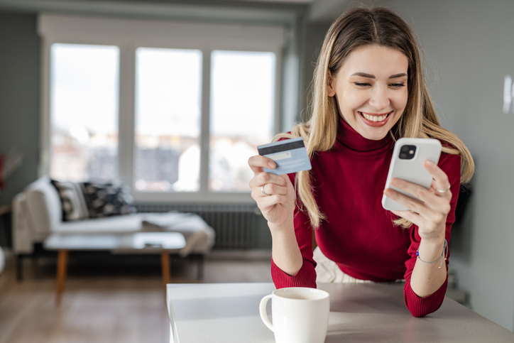 Как вывести деньги с PayPal на карту или счет: условия и важные нюансы